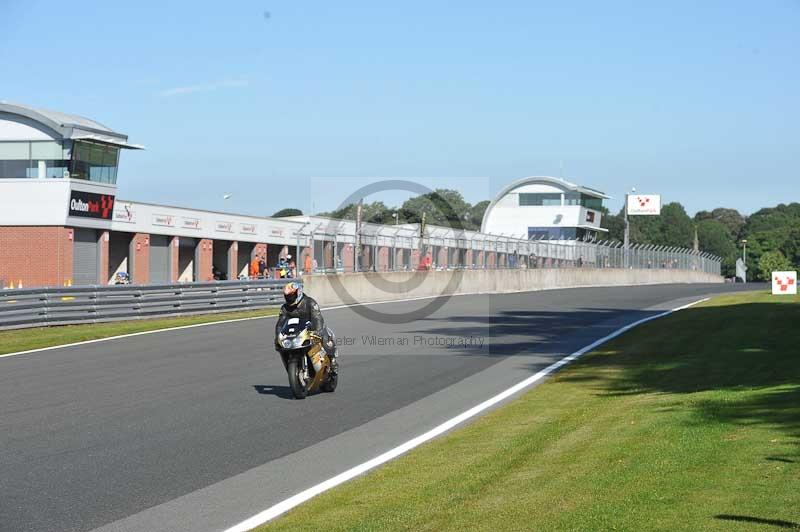 enduro digital images;event digital images;eventdigitalimages;no limits trackdays;oulton no limits trackday;oulton park cheshire;oulton trackday photographs;peter wileman photography;racing digital images;trackday digital images;trackday photos