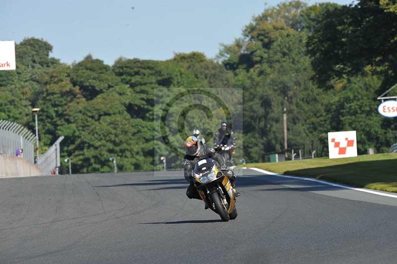 enduro digital images;event digital images;eventdigitalimages;no limits trackdays;oulton no limits trackday;oulton park cheshire;oulton trackday photographs;peter wileman photography;racing digital images;trackday digital images;trackday photos