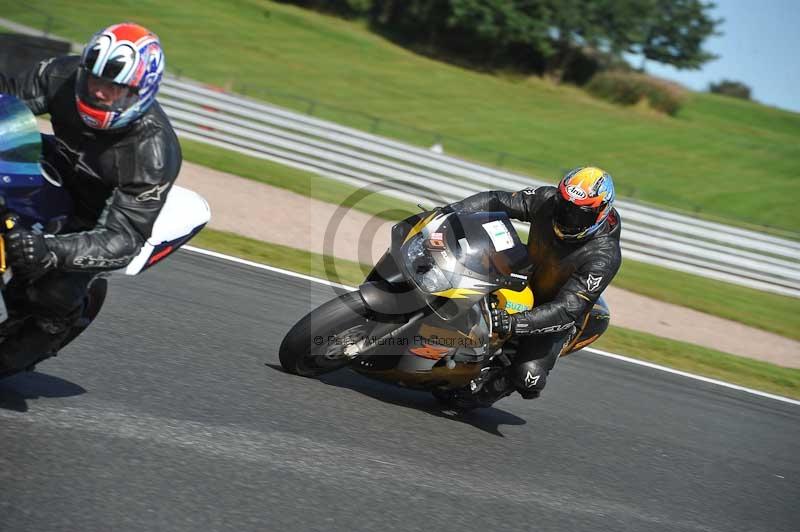 enduro digital images;event digital images;eventdigitalimages;no limits trackdays;oulton no limits trackday;oulton park cheshire;oulton trackday photographs;peter wileman photography;racing digital images;trackday digital images;trackday photos