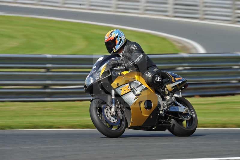 enduro digital images;event digital images;eventdigitalimages;no limits trackdays;oulton no limits trackday;oulton park cheshire;oulton trackday photographs;peter wileman photography;racing digital images;trackday digital images;trackday photos