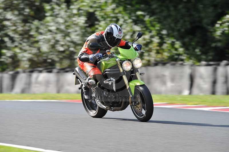 enduro digital images;event digital images;eventdigitalimages;no limits trackdays;oulton no limits trackday;oulton park cheshire;oulton trackday photographs;peter wileman photography;racing digital images;trackday digital images;trackday photos