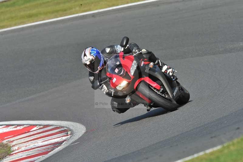 enduro digital images;event digital images;eventdigitalimages;no limits trackdays;oulton no limits trackday;oulton park cheshire;oulton trackday photographs;peter wileman photography;racing digital images;trackday digital images;trackday photos