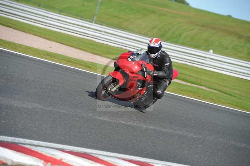 enduro digital images;event digital images;eventdigitalimages;no limits trackdays;oulton no limits trackday;oulton park cheshire;oulton trackday photographs;peter wileman photography;racing digital images;trackday digital images;trackday photos