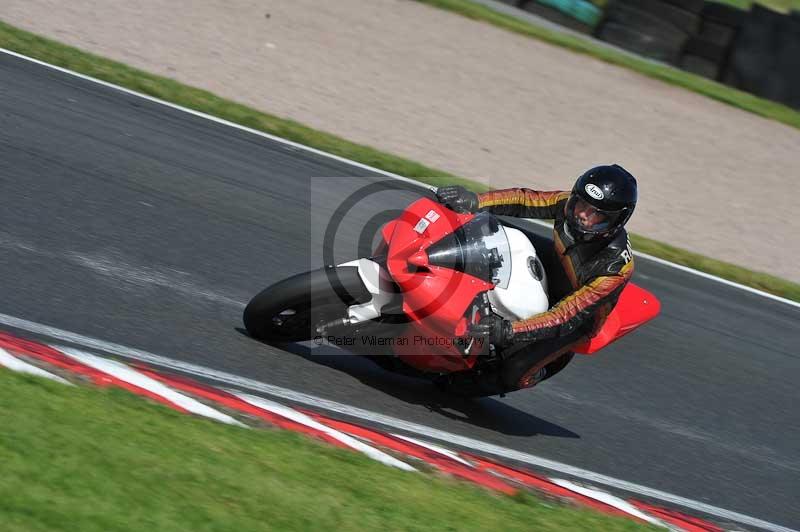 enduro digital images;event digital images;eventdigitalimages;no limits trackdays;oulton no limits trackday;oulton park cheshire;oulton trackday photographs;peter wileman photography;racing digital images;trackday digital images;trackday photos