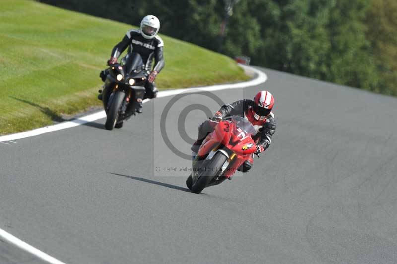 enduro digital images;event digital images;eventdigitalimages;no limits trackdays;oulton no limits trackday;oulton park cheshire;oulton trackday photographs;peter wileman photography;racing digital images;trackday digital images;trackday photos