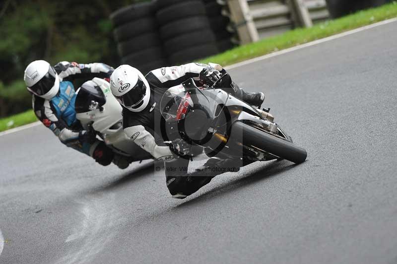 Motorcycle action photographs;Trackday digital images;cadwell;cadwell park photographs;event digital images;eventdigitalimages;motor racing louth lincolnshire;no limits trackdays;peter wileman photography;trackday;trackday photos