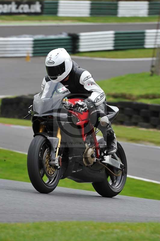 Motorcycle action photographs;Trackday digital images;cadwell;cadwell park photographs;event digital images;eventdigitalimages;motor racing louth lincolnshire;no limits trackdays;peter wileman photography;trackday;trackday photos