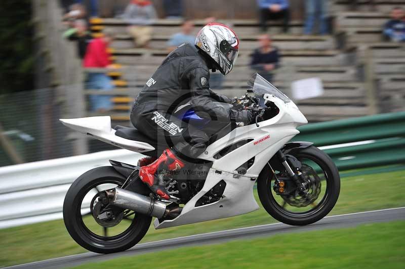 Motorcycle action photographs;Trackday digital images;cadwell;cadwell park photographs;event digital images;eventdigitalimages;motor racing louth lincolnshire;no limits trackdays;peter wileman photography;trackday;trackday photos