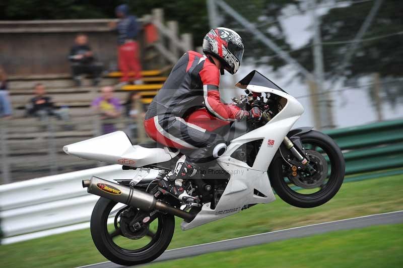 Motorcycle action photographs;Trackday digital images;cadwell;cadwell park photographs;event digital images;eventdigitalimages;motor racing louth lincolnshire;no limits trackdays;peter wileman photography;trackday;trackday photos