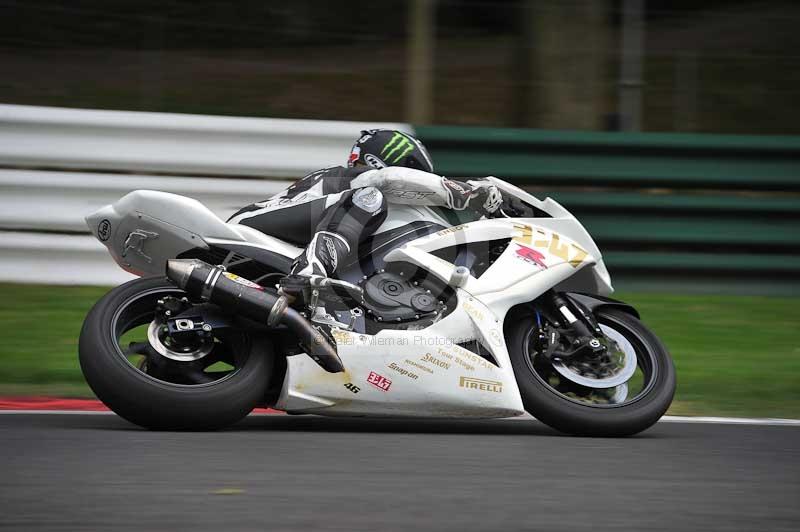 Motorcycle action photographs;Trackday digital images;cadwell;cadwell park photographs;event digital images;eventdigitalimages;motor racing louth lincolnshire;no limits trackdays;peter wileman photography;trackday;trackday photos
