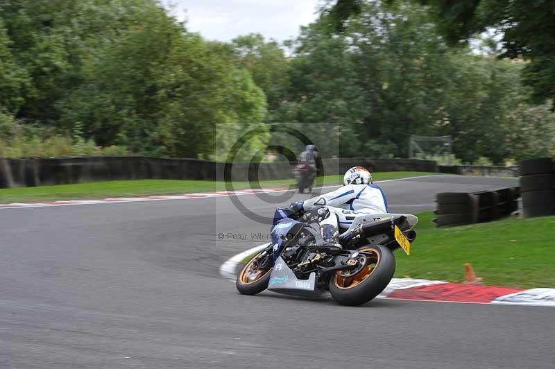 Motorcycle action photographs;Trackday digital images;cadwell;cadwell park photographs;event digital images;eventdigitalimages;motor racing louth lincolnshire;no limits trackdays;peter wileman photography;trackday;trackday photos