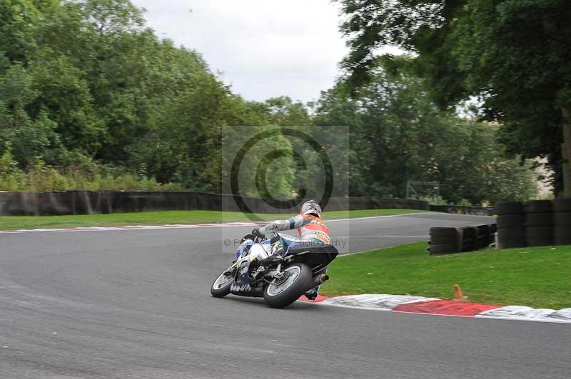Motorcycle action photographs;Trackday digital images;cadwell;cadwell park photographs;event digital images;eventdigitalimages;motor racing louth lincolnshire;no limits trackdays;peter wileman photography;trackday;trackday photos