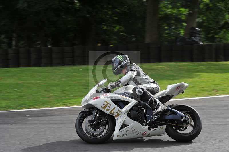 Motorcycle action photographs;Trackday digital images;cadwell;cadwell park photographs;event digital images;eventdigitalimages;motor racing louth lincolnshire;no limits trackdays;peter wileman photography;trackday;trackday photos