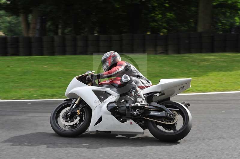 Motorcycle action photographs;Trackday digital images;cadwell;cadwell park photographs;event digital images;eventdigitalimages;motor racing louth lincolnshire;no limits trackdays;peter wileman photography;trackday;trackday photos