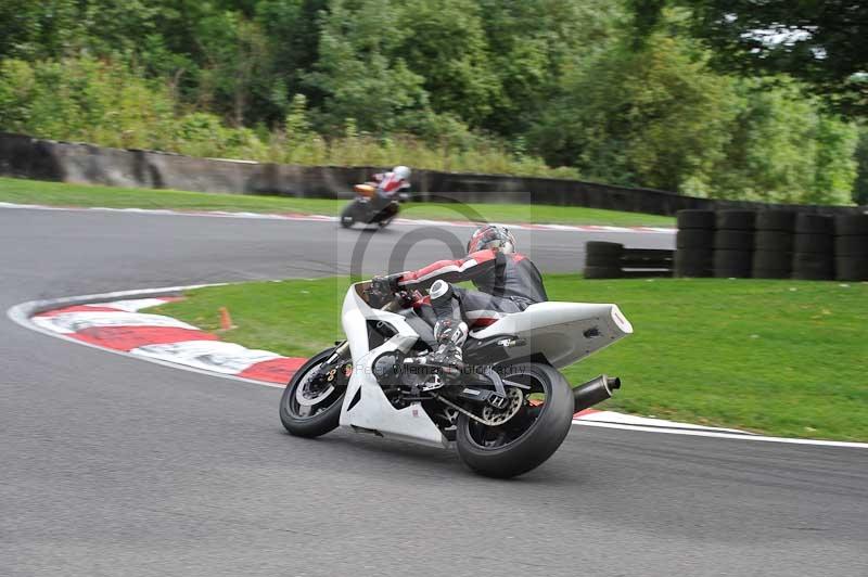 Motorcycle action photographs;Trackday digital images;cadwell;cadwell park photographs;event digital images;eventdigitalimages;motor racing louth lincolnshire;no limits trackdays;peter wileman photography;trackday;trackday photos