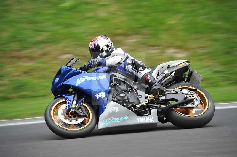 Motorcycle action photographs;Trackday digital images;cadwell;cadwell park photographs;event digital images;eventdigitalimages;motor racing louth lincolnshire;no limits trackdays;peter wileman photography;trackday;trackday photos