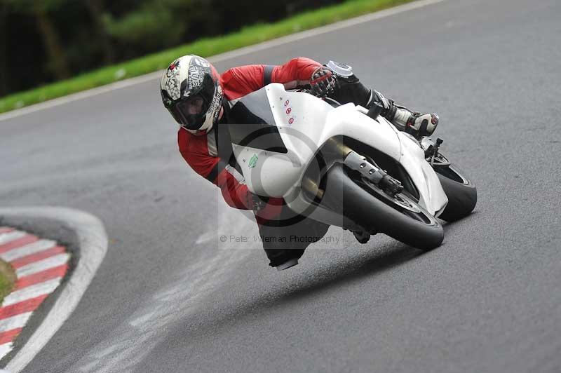 Motorcycle action photographs;Trackday digital images;cadwell;cadwell park photographs;event digital images;eventdigitalimages;motor racing louth lincolnshire;no limits trackdays;peter wileman photography;trackday;trackday photos