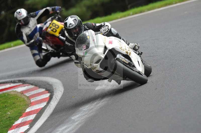 Motorcycle action photographs;Trackday digital images;cadwell;cadwell park photographs;event digital images;eventdigitalimages;motor racing louth lincolnshire;no limits trackdays;peter wileman photography;trackday;trackday photos
