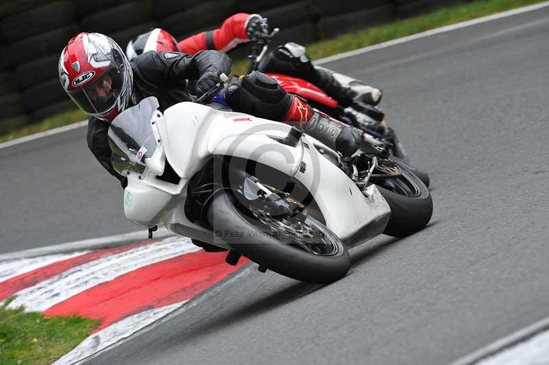 Motorcycle action photographs;Trackday digital images;cadwell;cadwell park photographs;event digital images;eventdigitalimages;motor racing louth lincolnshire;no limits trackdays;peter wileman photography;trackday;trackday photos