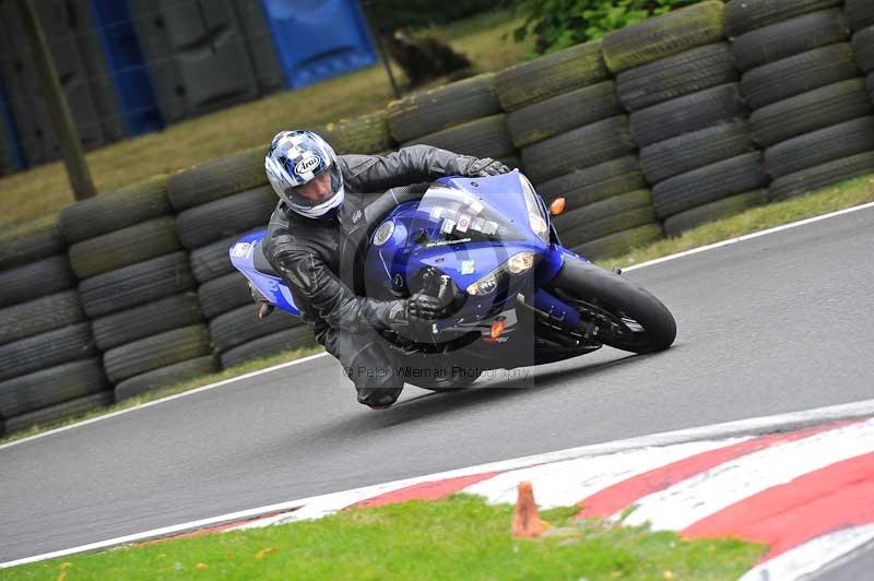 Motorcycle action photographs;Trackday digital images;cadwell;cadwell park photographs;event digital images;eventdigitalimages;motor racing louth lincolnshire;no limits trackdays;peter wileman photography;trackday;trackday photos