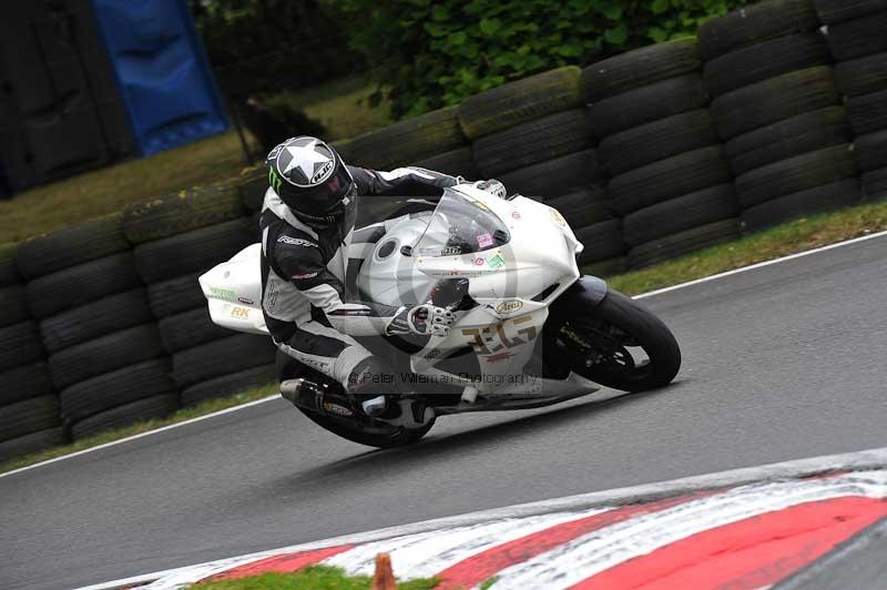 Motorcycle action photographs;Trackday digital images;cadwell;cadwell park photographs;event digital images;eventdigitalimages;motor racing louth lincolnshire;no limits trackdays;peter wileman photography;trackday;trackday photos