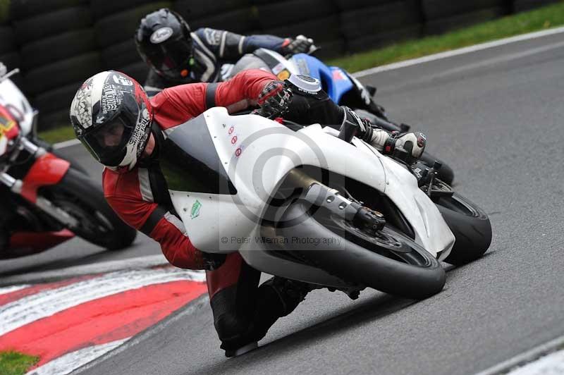 Motorcycle action photographs;Trackday digital images;cadwell;cadwell park photographs;event digital images;eventdigitalimages;motor racing louth lincolnshire;no limits trackdays;peter wileman photography;trackday;trackday photos