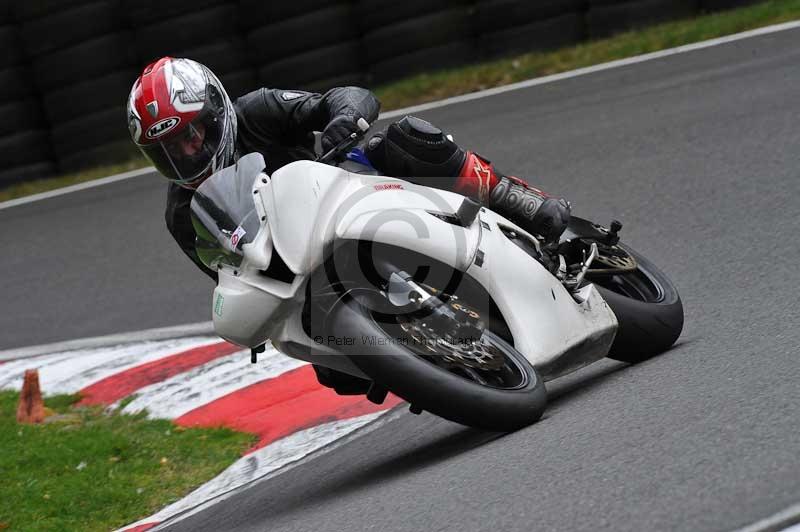 Motorcycle action photographs;Trackday digital images;cadwell;cadwell park photographs;event digital images;eventdigitalimages;motor racing louth lincolnshire;no limits trackdays;peter wileman photography;trackday;trackday photos