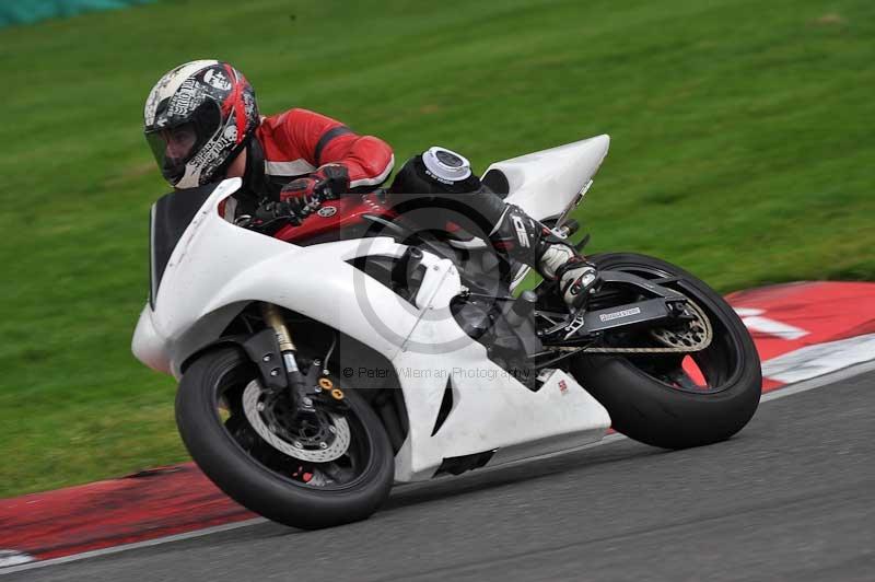 Motorcycle action photographs;Trackday digital images;cadwell;cadwell park photographs;event digital images;eventdigitalimages;motor racing louth lincolnshire;no limits trackdays;peter wileman photography;trackday;trackday photos