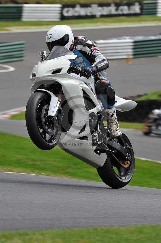 Motorcycle action photographs;Trackday digital images;cadwell;cadwell park photographs;event digital images;eventdigitalimages;motor racing louth lincolnshire;no limits trackdays;peter wileman photography;trackday;trackday photos