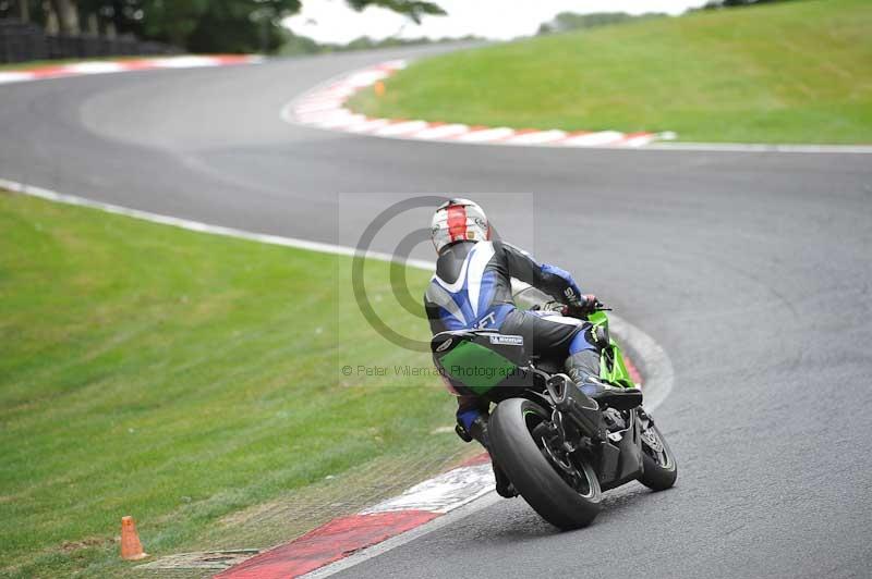 Motorcycle action photographs;Trackday digital images;cadwell;cadwell park photographs;event digital images;eventdigitalimages;motor racing louth lincolnshire;no limits trackdays;peter wileman photography;trackday;trackday photos