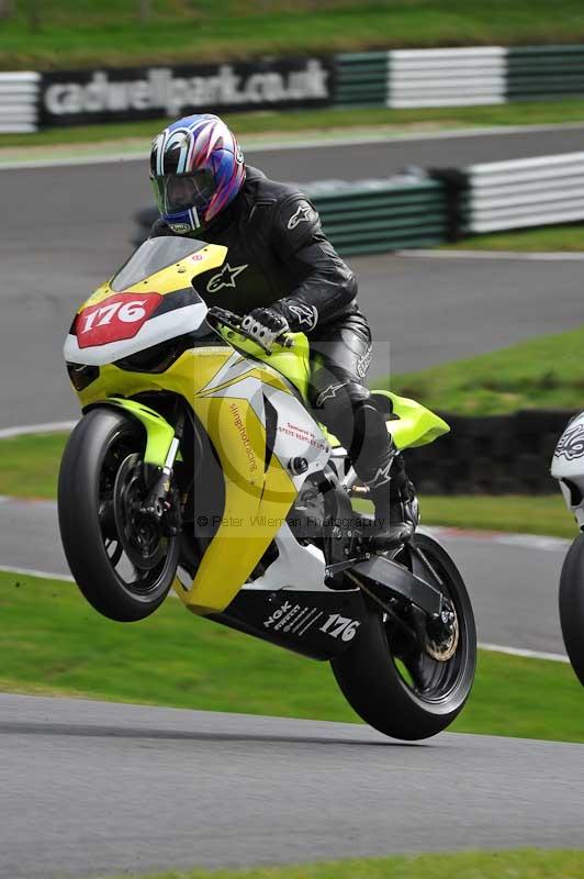 Motorcycle action photographs;Trackday digital images;cadwell;cadwell park photographs;event digital images;eventdigitalimages;motor racing louth lincolnshire;no limits trackdays;peter wileman photography;trackday;trackday photos
