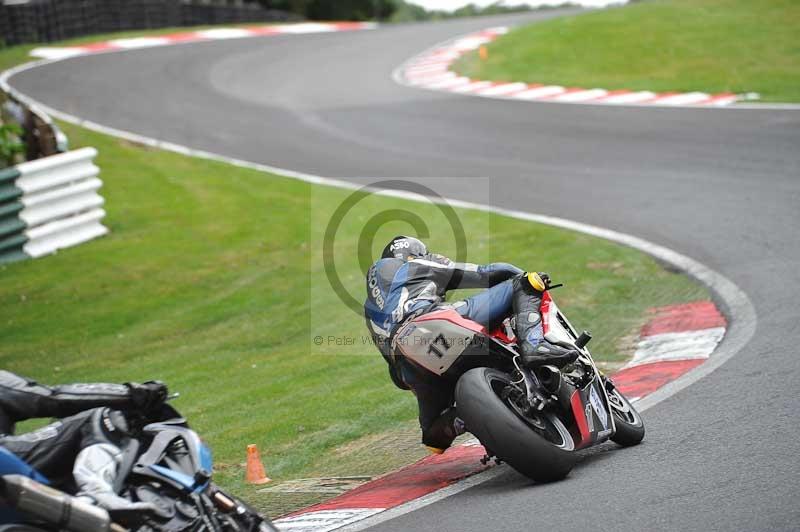 Motorcycle action photographs;Trackday digital images;cadwell;cadwell park photographs;event digital images;eventdigitalimages;motor racing louth lincolnshire;no limits trackdays;peter wileman photography;trackday;trackday photos