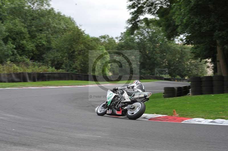 Motorcycle action photographs;Trackday digital images;cadwell;cadwell park photographs;event digital images;eventdigitalimages;motor racing louth lincolnshire;no limits trackdays;peter wileman photography;trackday;trackday photos