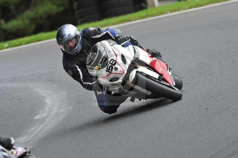 Motorcycle action photographs;Trackday digital images;cadwell;cadwell park photographs;event digital images;eventdigitalimages;motor racing louth lincolnshire;no limits trackdays;peter wileman photography;trackday;trackday photos