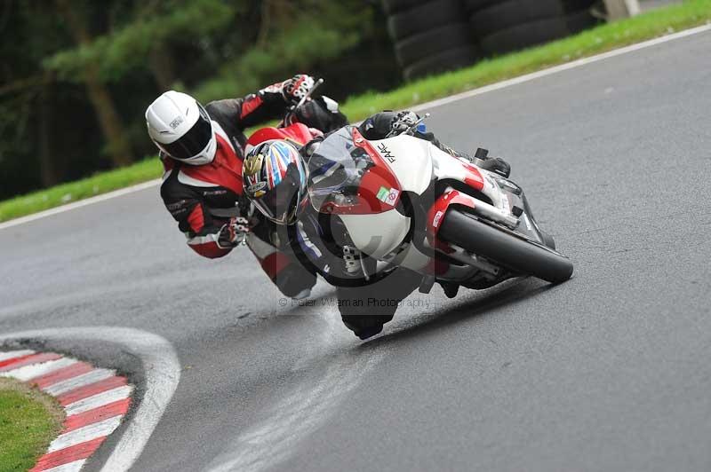 Motorcycle action photographs;Trackday digital images;cadwell;cadwell park photographs;event digital images;eventdigitalimages;motor racing louth lincolnshire;no limits trackdays;peter wileman photography;trackday;trackday photos