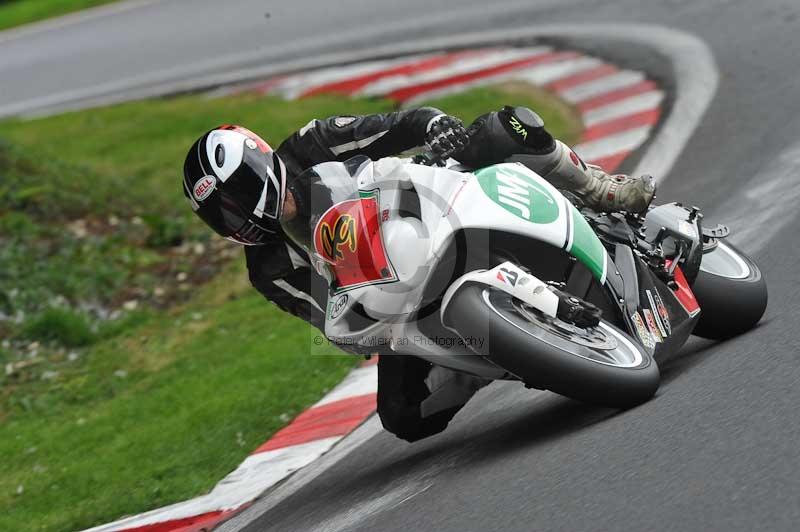 Motorcycle action photographs;Trackday digital images;cadwell;cadwell park photographs;event digital images;eventdigitalimages;motor racing louth lincolnshire;no limits trackdays;peter wileman photography;trackday;trackday photos