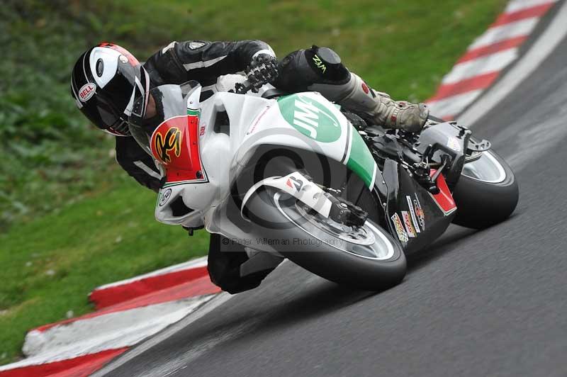 Motorcycle action photographs;Trackday digital images;cadwell;cadwell park photographs;event digital images;eventdigitalimages;motor racing louth lincolnshire;no limits trackdays;peter wileman photography;trackday;trackday photos