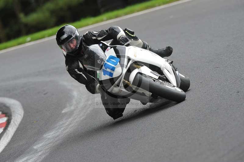 Motorcycle action photographs;Trackday digital images;cadwell;cadwell park photographs;event digital images;eventdigitalimages;motor racing louth lincolnshire;no limits trackdays;peter wileman photography;trackday;trackday photos