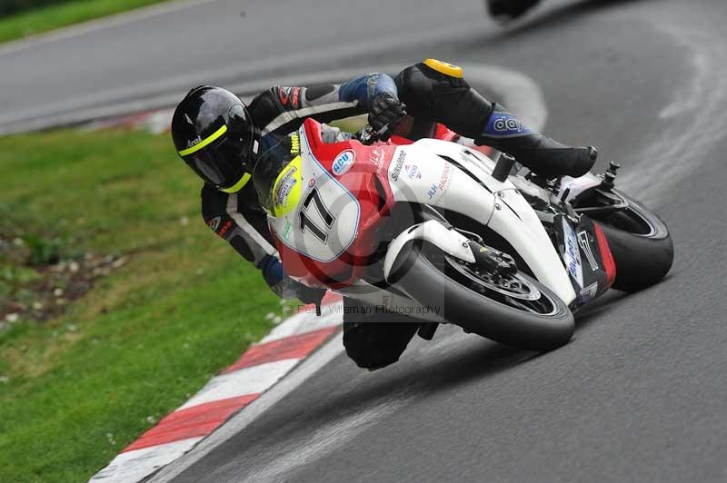 Motorcycle action photographs;Trackday digital images;cadwell;cadwell park photographs;event digital images;eventdigitalimages;motor racing louth lincolnshire;no limits trackdays;peter wileman photography;trackday;trackday photos