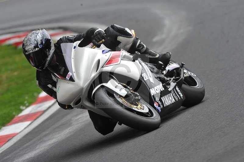 Motorcycle action photographs;Trackday digital images;cadwell;cadwell park photographs;event digital images;eventdigitalimages;motor racing louth lincolnshire;no limits trackdays;peter wileman photography;trackday;trackday photos