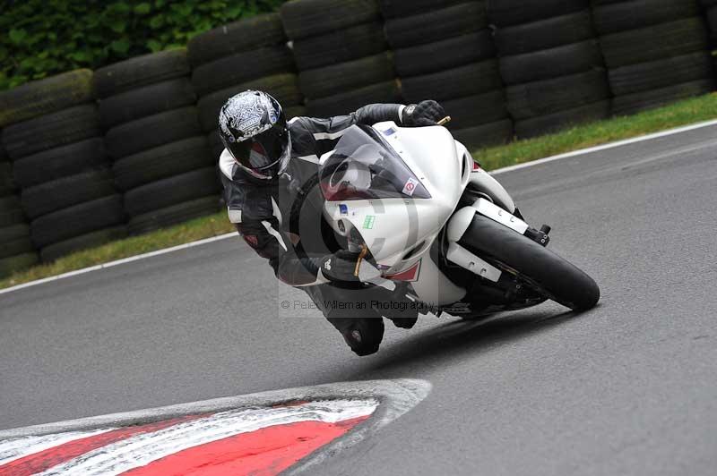Motorcycle action photographs;Trackday digital images;cadwell;cadwell park photographs;event digital images;eventdigitalimages;motor racing louth lincolnshire;no limits trackdays;peter wileman photography;trackday;trackday photos