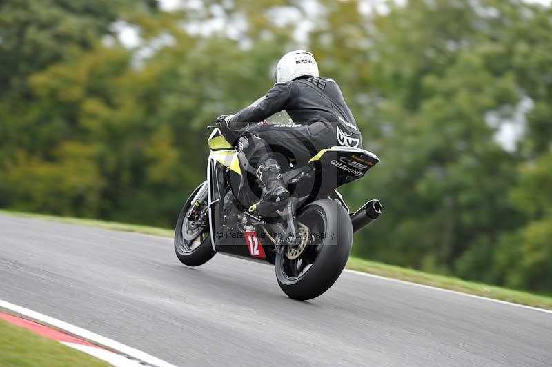 Motorcycle action photographs;Trackday digital images;cadwell;cadwell park photographs;event digital images;eventdigitalimages;motor racing louth lincolnshire;no limits trackdays;peter wileman photography;trackday;trackday photos