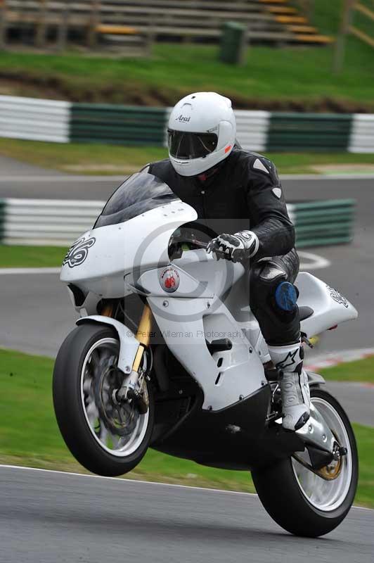 Motorcycle action photographs;Trackday digital images;cadwell;cadwell park photographs;event digital images;eventdigitalimages;motor racing louth lincolnshire;no limits trackdays;peter wileman photography;trackday;trackday photos