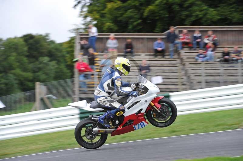 Motorcycle action photographs;Trackday digital images;cadwell;cadwell park photographs;event digital images;eventdigitalimages;motor racing louth lincolnshire;no limits trackdays;peter wileman photography;trackday;trackday photos