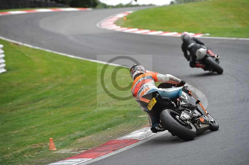 Motorcycle action photographs;Trackday digital images;cadwell;cadwell park photographs;event digital images;eventdigitalimages;motor racing louth lincolnshire;no limits trackdays;peter wileman photography;trackday;trackday photos