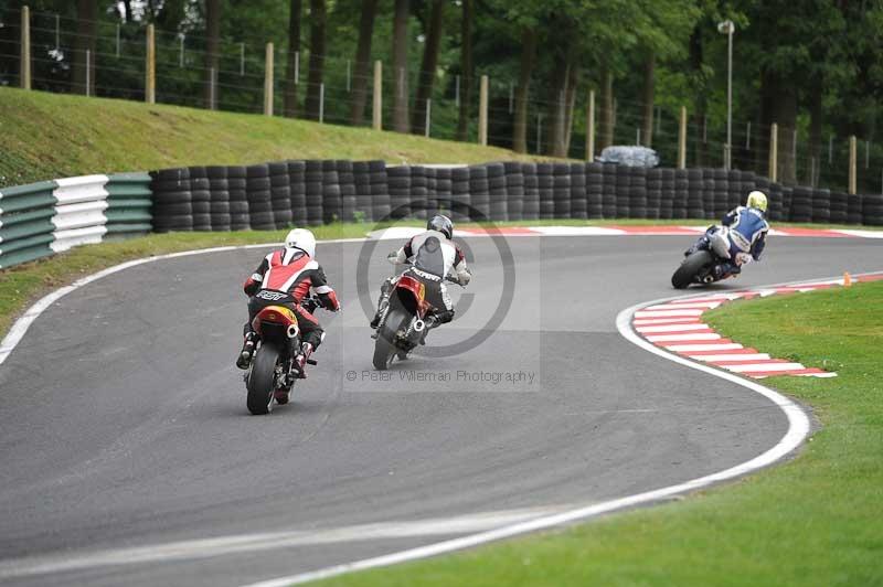 Motorcycle action photographs;Trackday digital images;cadwell;cadwell park photographs;event digital images;eventdigitalimages;motor racing louth lincolnshire;no limits trackdays;peter wileman photography;trackday;trackday photos