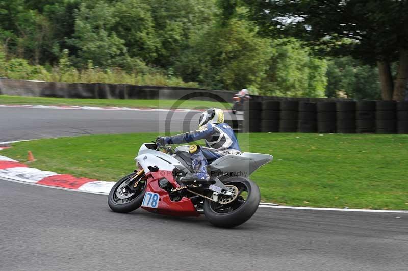 Motorcycle action photographs;Trackday digital images;cadwell;cadwell park photographs;event digital images;eventdigitalimages;motor racing louth lincolnshire;no limits trackdays;peter wileman photography;trackday;trackday photos