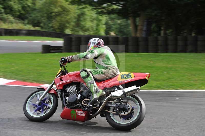 Motorcycle action photographs;Trackday digital images;cadwell;cadwell park photographs;event digital images;eventdigitalimages;motor racing louth lincolnshire;no limits trackdays;peter wileman photography;trackday;trackday photos