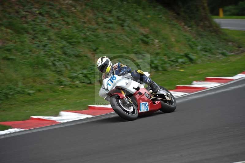 Motorcycle action photographs;Trackday digital images;cadwell;cadwell park photographs;event digital images;eventdigitalimages;motor racing louth lincolnshire;no limits trackdays;peter wileman photography;trackday;trackday photos