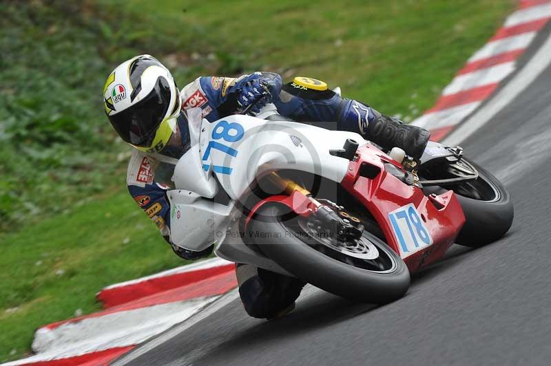 Motorcycle action photographs;Trackday digital images;cadwell;cadwell park photographs;event digital images;eventdigitalimages;motor racing louth lincolnshire;no limits trackdays;peter wileman photography;trackday;trackday photos